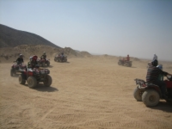 Amanecer o al atardecer Quad Safari Tour